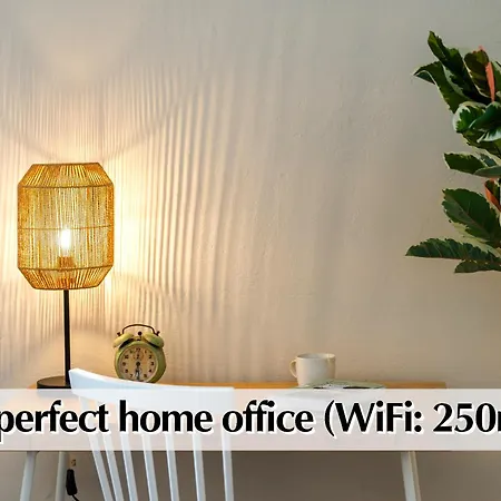 Calm Escape - 75m2 Altbau-apartment, 2br, Smart-tv, Garden * ברלין